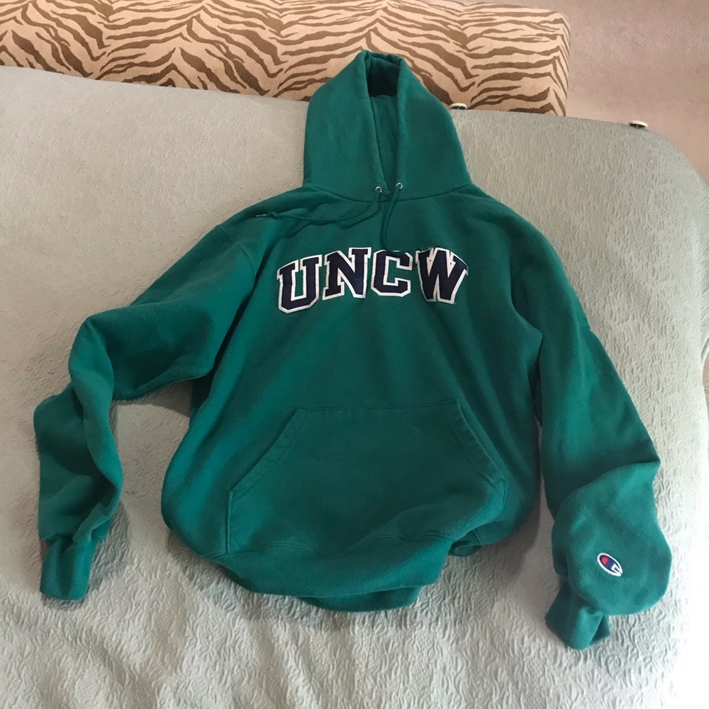 UNCW Champion Sweatshirt small